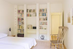 Posteľ alebo postele v izbe v ubytovaní Villa Charles + 15 fotografií