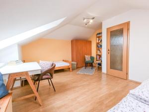 Fotografie z fotogalerie ubytování Chalupa v Suchohrdlech - Znojmo v destinaci Suchohrdly + 21 fotografií