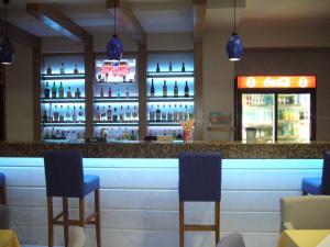 Lounge alebo bar v ubytovaní Rhodian Rose Hotel