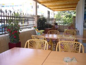 Balkón alebo terasa v ubytovaní Rhodian Rose Hotel