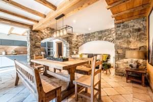 Gallery image of Chalet Chu Lo Dou Le Praz Courchevel - by EMERALD STAY in Courchevel