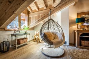 Chalet Chu Lo Dou Le Praz Courchevel - by EMERALD STAY