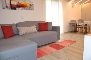 Uma área de estar em Appartamento Primula