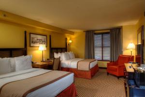 Postel nebo postele na pokoji v ubytování Bear Creek Mountain Resort + 40 fotografií