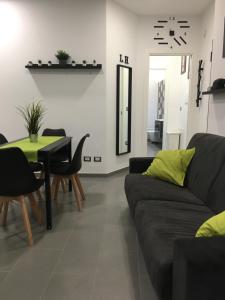 Foto dalla galleria di Luxury House a Letoianni