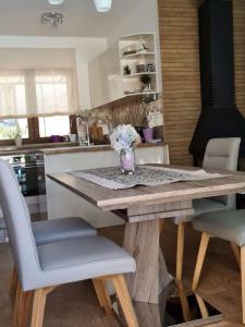 Fotografia z galérie ubytovania Apartment Ivica v destinácii Veliki Drvenik