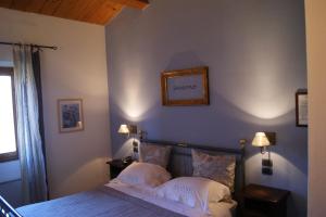 เตียงในห้องที่ Agriturismo Corte Dei Mori