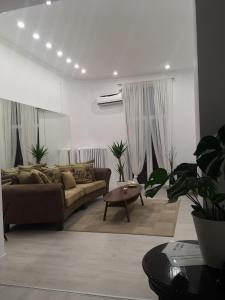 Outstanding 3BR Ultracentral cityview balcony AAA