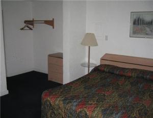 Postel nebo postele na pokoji v ubytování Hub Motel