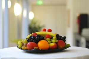 Jídlo v hotelu nebo okolí + 4 fotografie