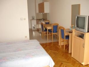 Kuchyňa alebo kuchynka v ubytovaní Apartments Petricevic