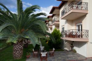 En balkong eller terrasse på Yiouli Hotel