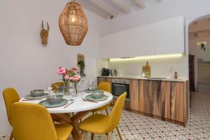 Kuchyň nebo kuchyňský kout v ubytování Casa En Grenyo, Javea