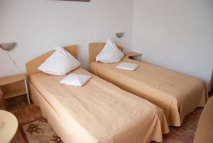 Postel nebo postele na pokoji v ubytování Hotel Cerna