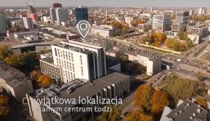 Nespecifikovaný výhled na destinaci Lodž nebo výhled na město při pohledu z hotelu