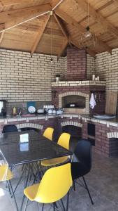 Kuchyň nebo kuchyňský kout v ubytování Guest House “Aura”