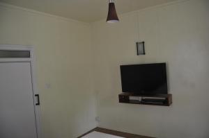 TV i/ili multimedijalni sistem u objektu Moringi (Veer Residences)