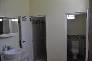 Kupatilo u objektu Moringi (Veer Residences)