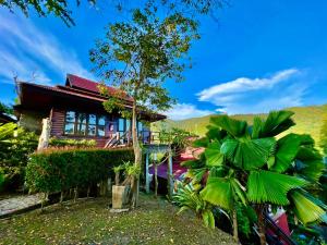 Photo de la galerie de l'établissement Baan Laanta Resort & Spa - SHA PLUS, à Ko Lanta