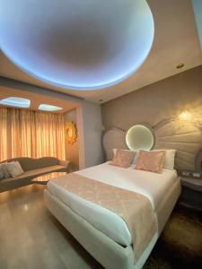 Postel nebo postele na pokoji v ubytování New W Hotel