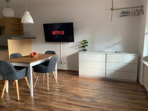 Televisyen dan/atau pusat hiburan di Apartment Wanderglück am Gehrenberg