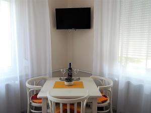 TV a/nebo společenská místnost v ubytování Bogácsa Apartman