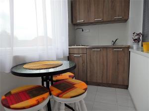 Kuchyň nebo kuchyňský kout v ubytování Bogácsa Apartman