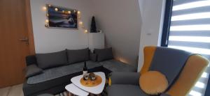 A seating area at APARTMAN FEELING