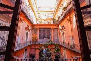 Gallery image of Casa Napoletana - Culture Apartment in Naples