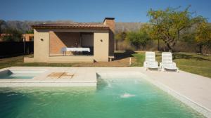 Bazén v ubytování Amardecer - Casa Boutique nebo v jeho okolí