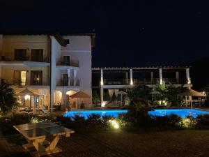 The swimming pool at or close to Residenza Le Due Torri