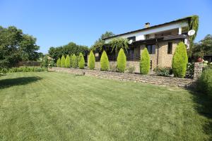 Kép Luxury Monevski Guest House szállásáról Kormjanszkóban a galériában