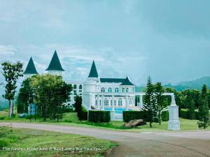 The Castell Khao Kho At Bluesky By TanTen