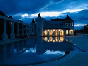 Kolam renang di atau dekat dengan The Castell Khao Kho At Bluesky By TanTen