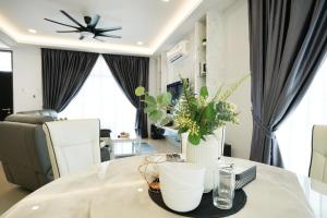 Desaru KTV Classical Elegant Style by Joyfully 2M2的休息区