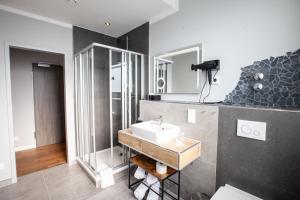 Koupelna v ubytování DORMERO Hotel Bremen