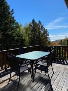 Balkón nebo terasa v ubytování Chalet «L'Autrichien» de Charlevoix