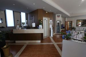 Lobby alebo recepcia v ubytovaní Hotel Roma