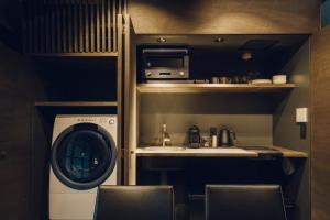 Köök või kööginurk majutusasutuses Meguru House Kyoto +32 fotot