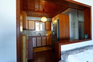 A kitchen or kitchenette at Avlaki Getaway Villa