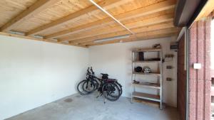 a couple of bikes parked in a room at Ferienwohnungen Klaus u. Bärbel in Kröv