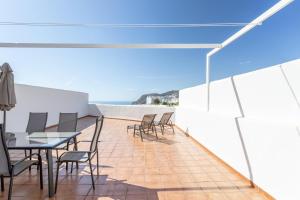 A balcony or terrace at La Reserva