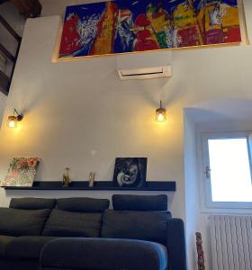 A seating area at TUSCANY LOFT IN THE CITY