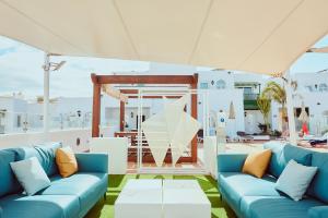 Posezení v ubytování Gloria Izaro Club Hotel