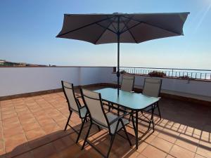 A balcony or terrace at Amazing duplex with large terrace and sea views