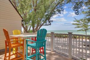 Spectacular Sunset Beach Home-FULL property! Great for weddings!