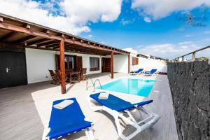 Basen w obiekcie Vivienda Vacacional Del Mar lub w pobliżu