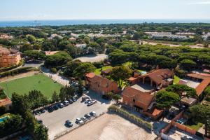 an aerial view of a house with a park at Quinta da Bicuda in Cascais