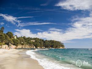Gallery image of Appt T2 tout confort face plage Argentière avec grande terrasse in La Londe-les-Maures