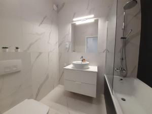 Ett badrum på Vista Residence Spire